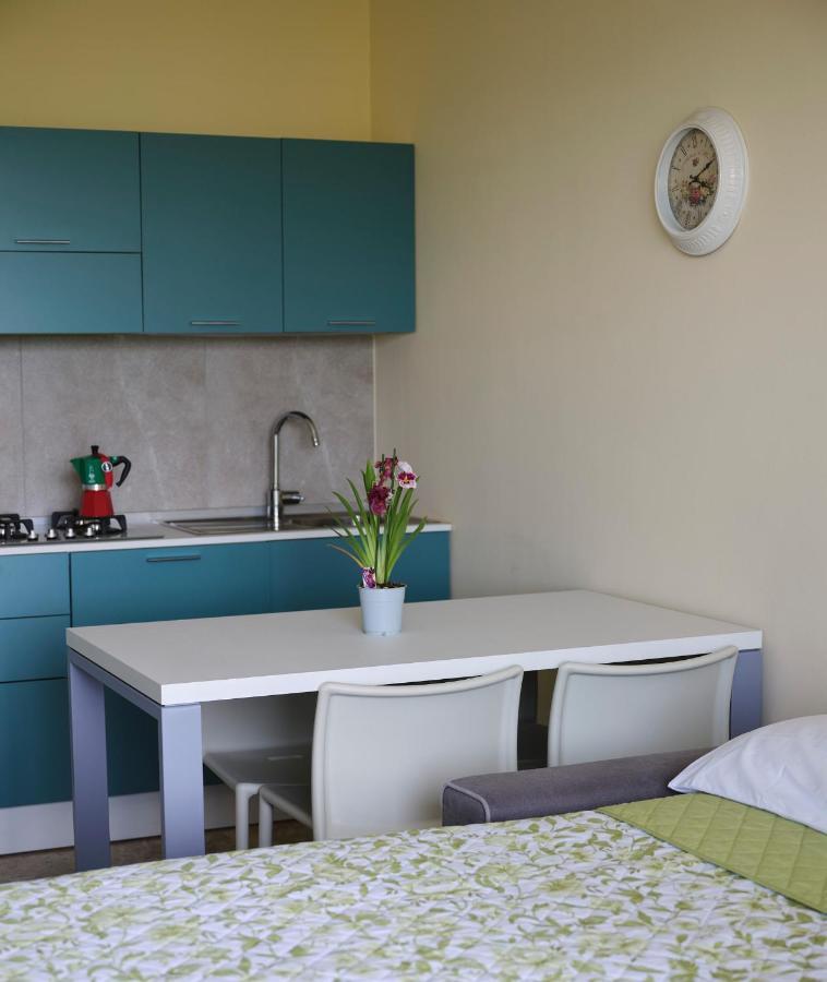 Casa Ierardi - Appartamento Arona Bellavista エクステリア 写真